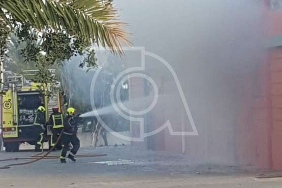  Incendio en las instalaciones abandonadas de la Escuela Infantil de Las Remudas (Foto TA)